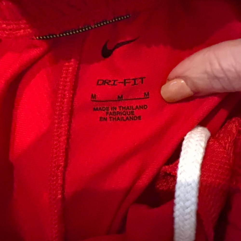 Nike Kids Red and White Sports Shorts Size M - Picture 2 of 3